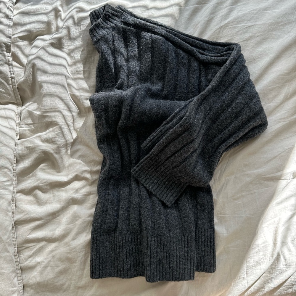 H&M sweater